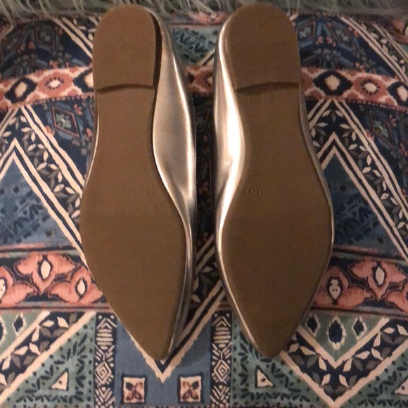 Silver pointed toe flats - Picture 3 of 3